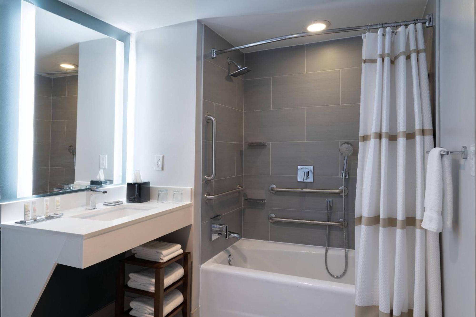 Marriott Greensboro Downtown מראה חיצוני תמונה